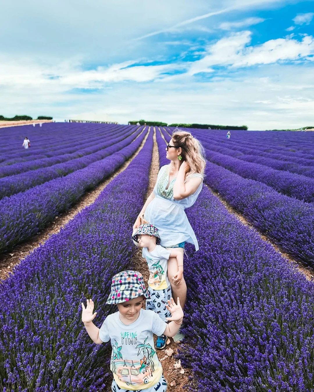 Mini Session - Lavender Field Photoshoot - Image 4