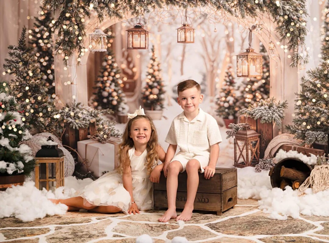 Christmas Mini Session - Indoor with backdrop and props